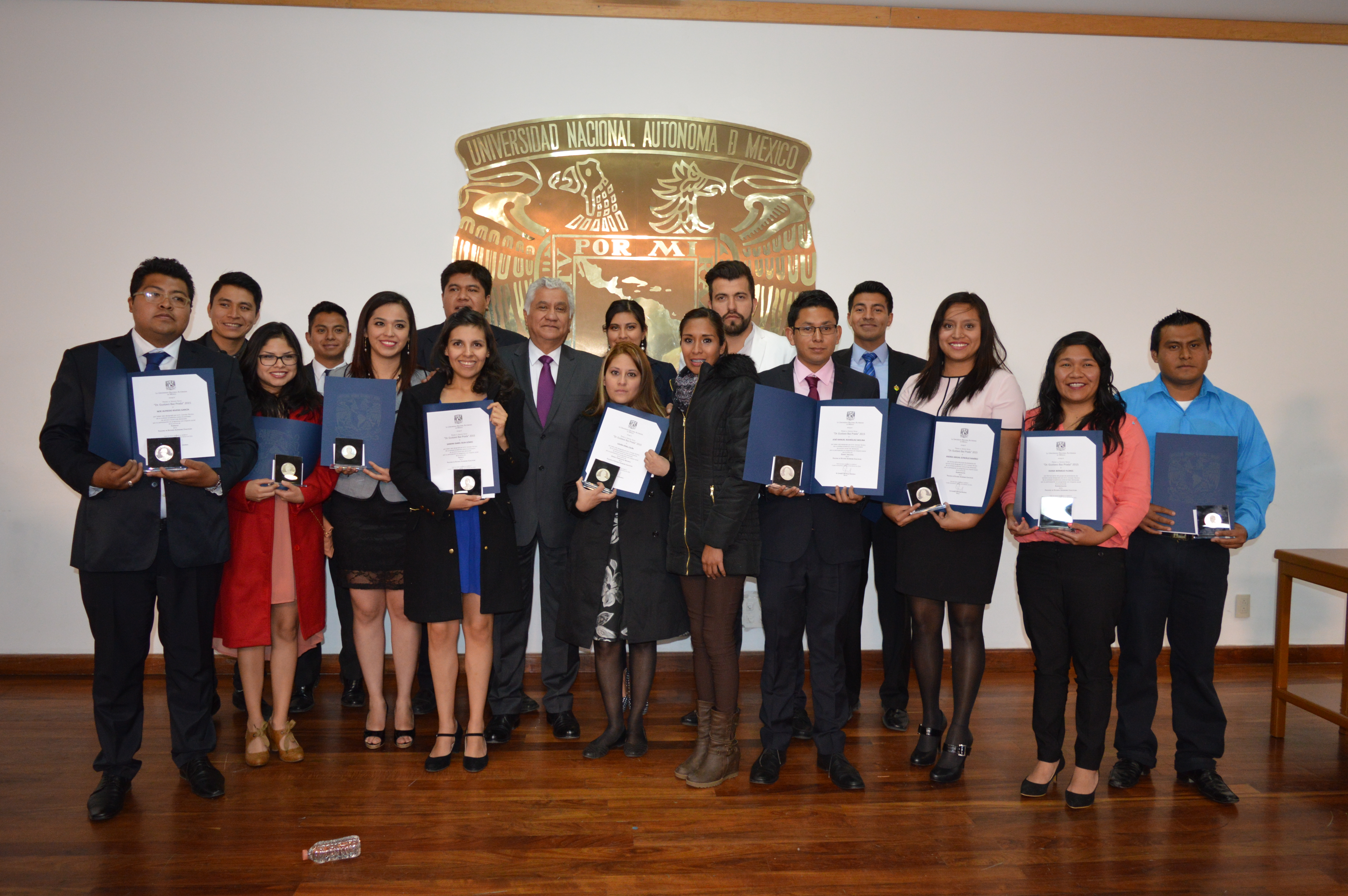 Medalla Gustavo Baz Prada en reconocimiento a la labor altruista de los  alumnos de la UNAM – Gaceta Digital Comunidad